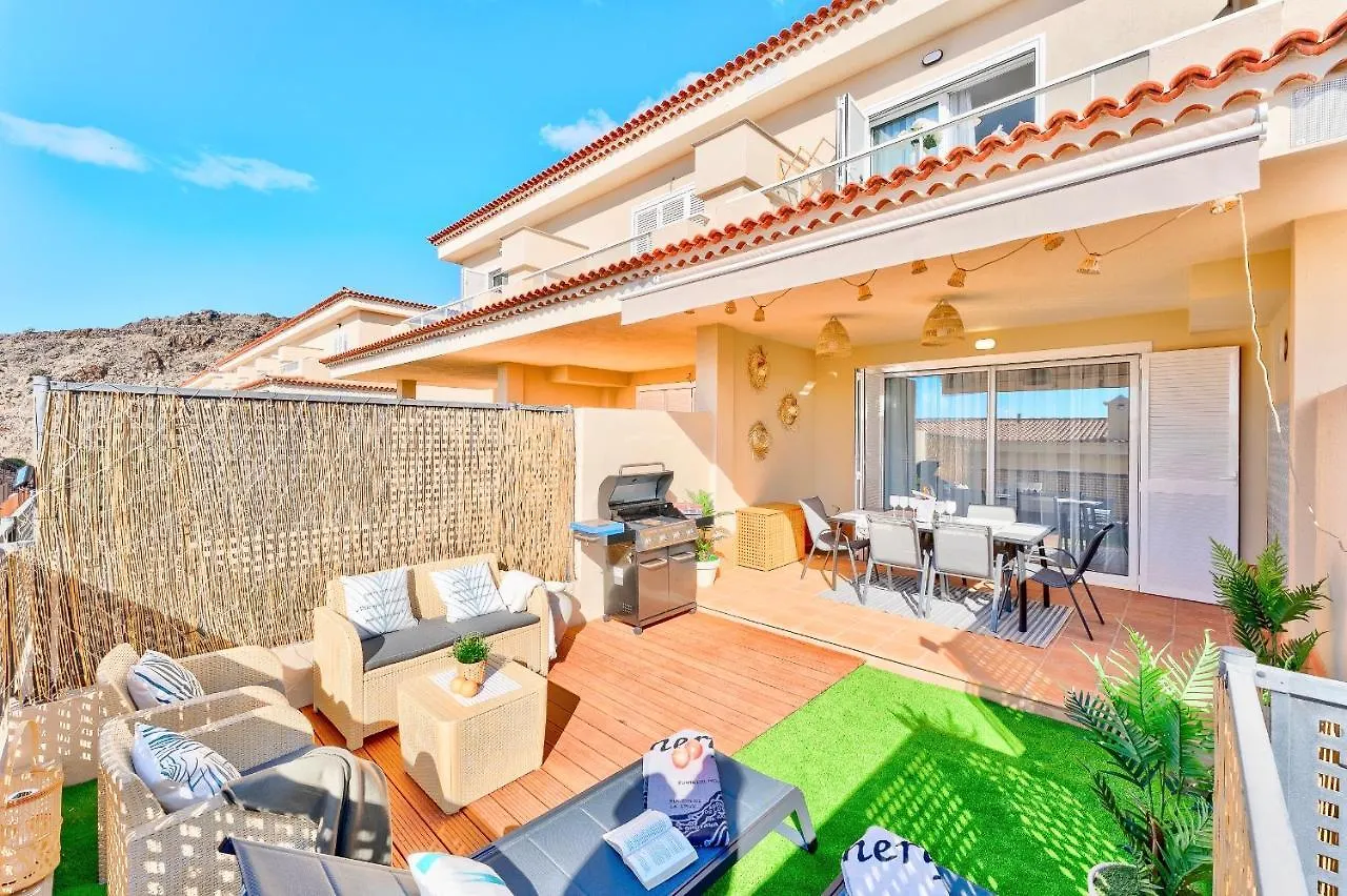 Dom wakacyjny Black Beach Luxury Vacation House Puerto de Santiago